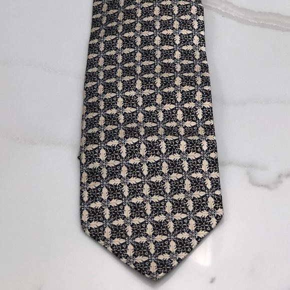 Gianfranco Ferre Men’s Italian Geometric Silk Tie - Picture 1 of 6